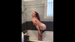 un strip tease dans ma baignoire rien que pour vous gratuit pour mes fans