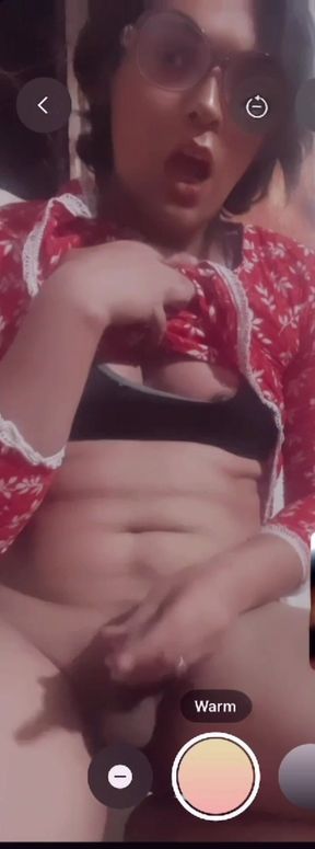 I Am Squirting During Handjob