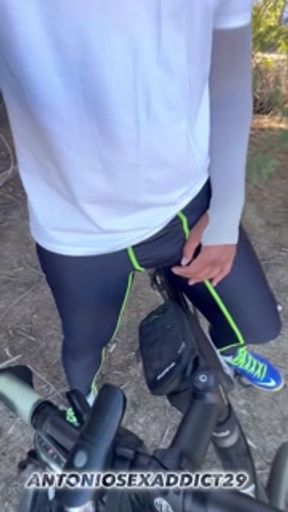 CAUGHT STEPDAD BIKING+ PUBLIC+ VERGA GRANDE+ CRUISING+ BIG COCK+ HARD CUM+ BBC+ DIRTY OLD MAN