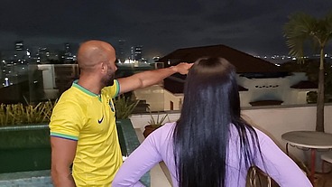 Hospedagem especial para uma puta colombiana