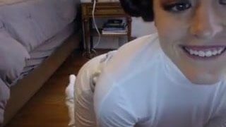 Princess Leia cosplayer stripping and sucking a BBC