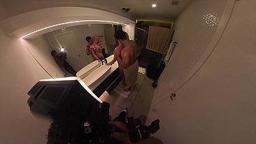 el brazileño leo santo le da tremenda follada a una alemana de grande tetas tras camara