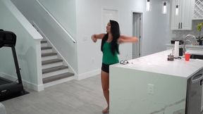 Jade Greene Exercise and POV Blowjob with Facial