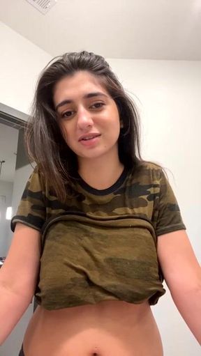 Prettypussyslut, Chick Strips On Webcam With Great Tits