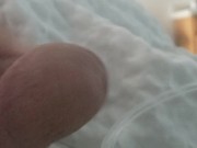 1 finger nut in a cup
