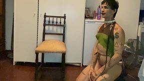 UMA SUBMISSA BEM TREINADA SABOREANDO MEUS PES