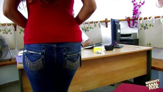 Durva szex, szájba élvezés, mély torok &#8211; durva seggbebaszás nagy csiklóért, csinos lány