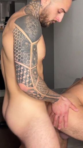 Hot Tattooed Guys, Sex in Madrid