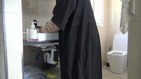 Lesbian Arab MILF in Hijabi Washing Her Girlfriends Tight Pussy