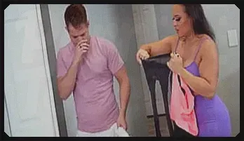 Seductive MILF in Ripped Pantyhose - Hot HD Porn