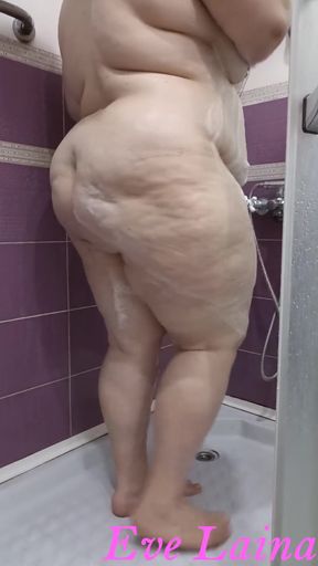 Jaw-dropping moment from &quot;A lush MILF Eve Laina bathes before sex, with a young buddy.&quot;