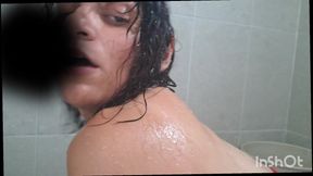 I Get in the Shower with My Stepmother and She Ends up Swallowing All the Milk