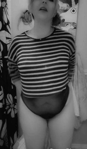 Striptease to lingerie