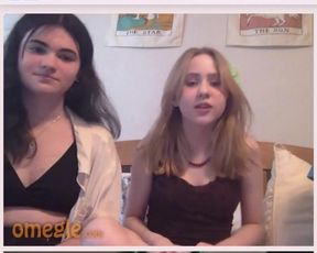 Hot  Teens Flashing on Webcam