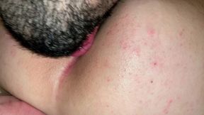 marcos goiano fodeu o rabo do passivo em londres @oliverhuntxxx. twink estava com tesao no rabo e ficou de quatro pra levar pica