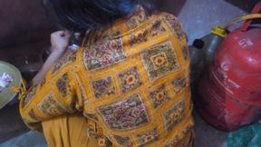Viral Bangladeshi sexy video while cooking