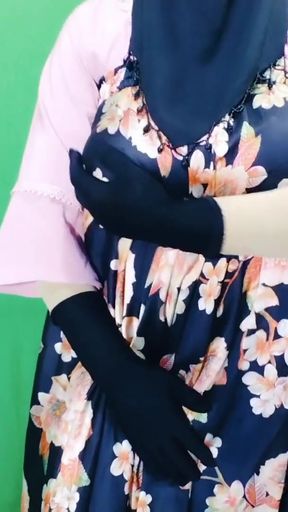 Memorable moment from &quot;Beautiful Housewife Sex and Dirty Talk Indian - Clear Hindi Audio&quot;