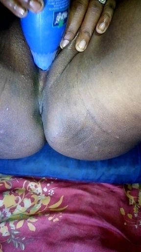 Sadia Vabi Is Fingaring