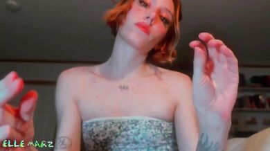 Tiny oil massage wrecks her womb with gushing breed creampie