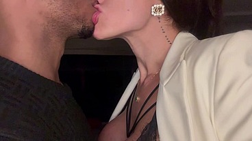 Botou gozou! O melhor beijo de São Paulo gozou no meu cusinho.