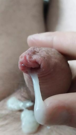 Gorgeous Girlcock Exploding Cumshot