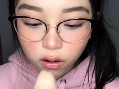 Japanese teen uses toys to pleasure pussy