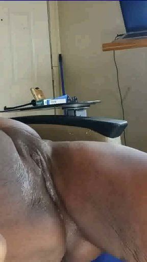 Thot in Texas - Bust Nuts in Ebony BBW Part 6   Clip 1