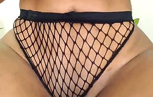 Sexy ebony aims to please