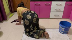 Kam wali bai landlord Affair 2 - Big Boobs Indian Maid fucked by Big dick Malik For Extra Pay Full Hindi Viral Video