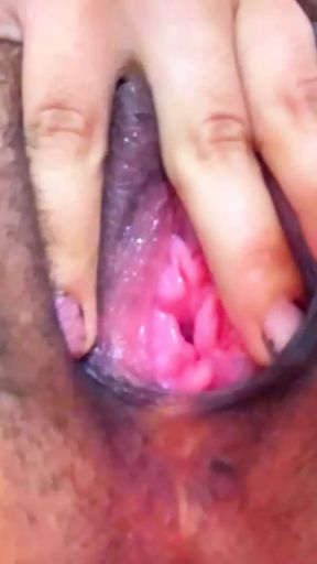 Wet pussy cumming