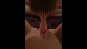 Virgin Teen Quietly Fucks Her Pussy With Hairbrush Until She Squirts