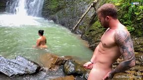 Colombian MILF Silvana Lee gives public blowjob while Brian Evans jerks off