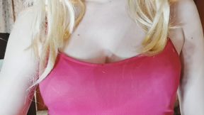 blonde sexy se prend une bite dans la chatte 
sexy blonde gets cock in her pussy