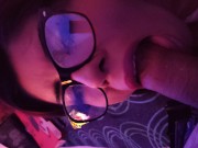 Se la chupo toda y me como toda su leche mira q riko