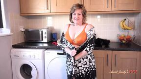 Older Housewife Aunt Judy's XXX: 58yo curvy housewife blows her meat, yours