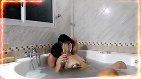 un fan , 2 dias de vacaciones en un spa con perla lopez , no aguanto ni el primer dia , habra quien aguante dos dias ??