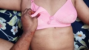 Sucking pussy hardly then fuck my girlfriend.