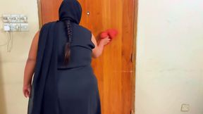 Beautiful Arab Girl Clean My Room When I Rent Her Airbnb Home, Now I See Her Huge Ass &amp; Masturbat