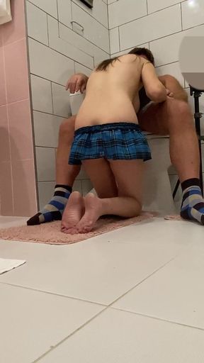 Mercedez Tais’ 18-min Bathroom BJ: I Suck & Swallow My Chubby Step-dad’s Small Cock Twice!