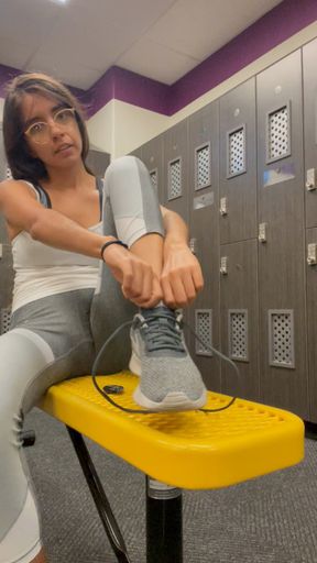 Stinky gym sock and shoe removal