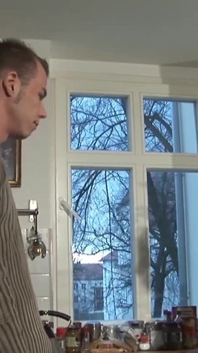 Must-see moment from "In der Kueche meinen Freund abgemolken"