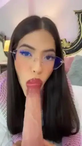 I love giving good blowjobs