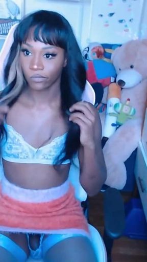 Sexy Black Trans Girl Vanniall Goons in Lingerie for a Facial Cumshot From Her Big Girldick