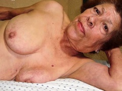 HelloGrannY Amateur Latin Granny Photos Slideshow