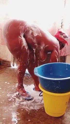 Sugarmommy Bathing After Getting Fucked 6 Rounds