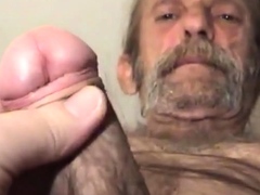 hairy dirty straight worker shows hisuncut big cock