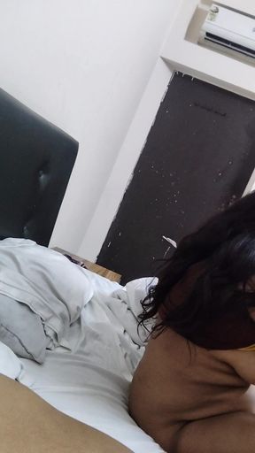 Viral!? Mms with Boyfriend (hindi Talk) Before Breakup Seema Enjoying in Oyo Hotel