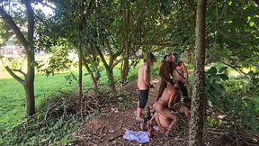 que pegada gostosa essa orgia gay no meio do mato - 02