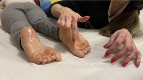 FOOT TICKLE MASSAGE FOR HER OILY SOLES WITH LONG RED NAILS - MOV HD