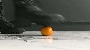 Crush tangerines in different crushing styles MP4 FULL HD 1080p